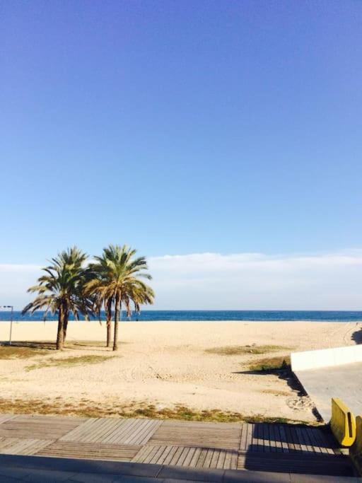 Apartamento Atico En El Casco Antiguo Mataró Dış mekan fotoğraf